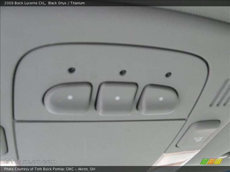Black Onyx / Titanium 2009 Buick Lucerne CXL