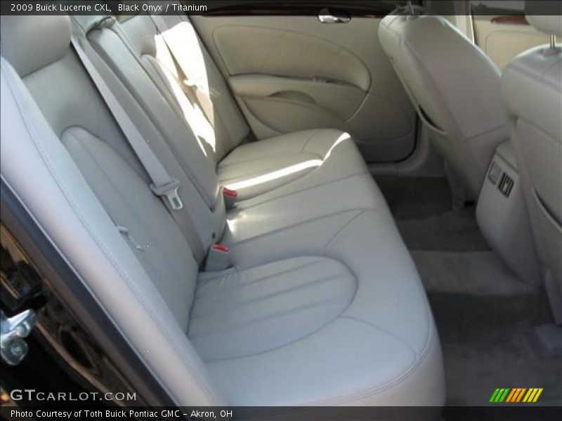 Black Onyx / Titanium 2009 Buick Lucerne CXL