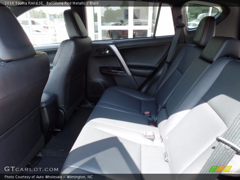 Barcelona Red Metallic / Black 2016 Toyota RAV4 SE