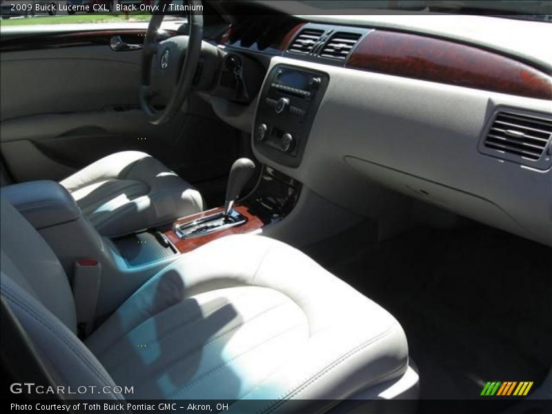Black Onyx / Titanium 2009 Buick Lucerne CXL