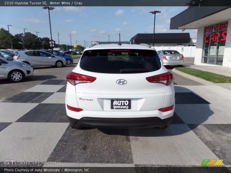 Winter White / Gray 2016 Hyundai Tucson SE