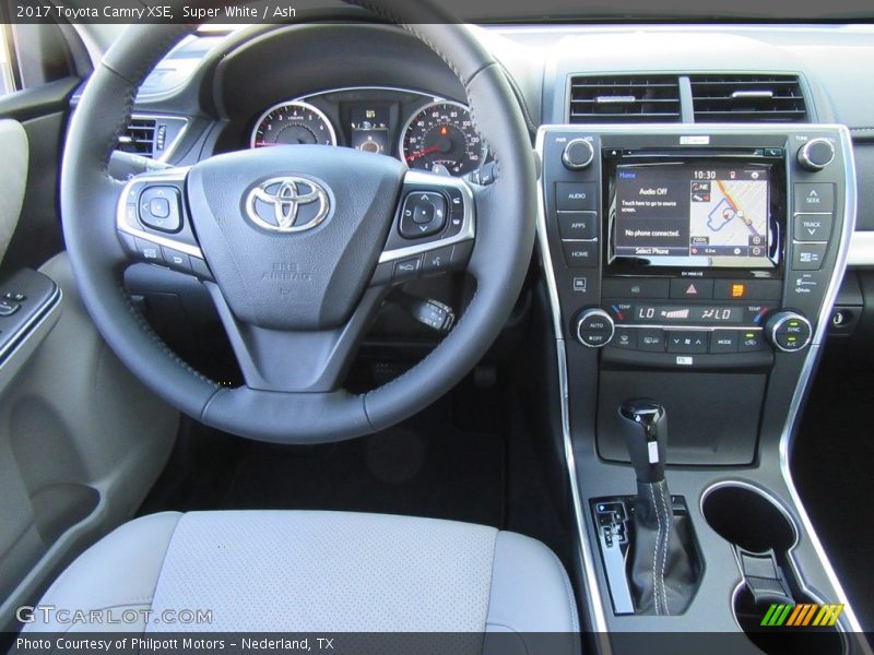 Super White / Ash 2017 Toyota Camry XSE