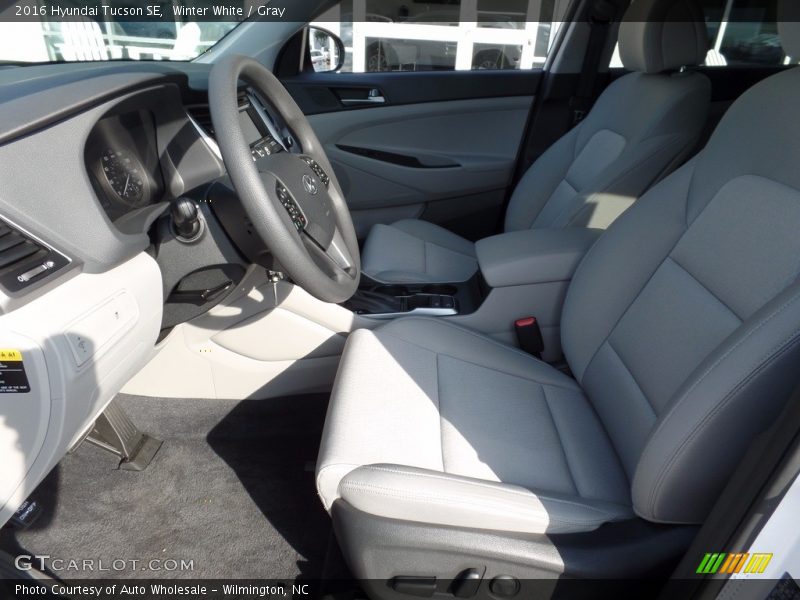 Winter White / Gray 2016 Hyundai Tucson SE