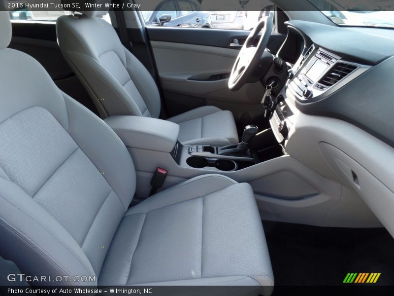 Winter White / Gray 2016 Hyundai Tucson SE