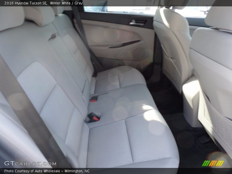 Winter White / Gray 2016 Hyundai Tucson SE