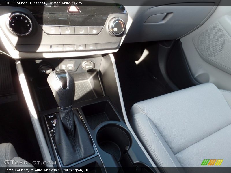 Winter White / Gray 2016 Hyundai Tucson SE