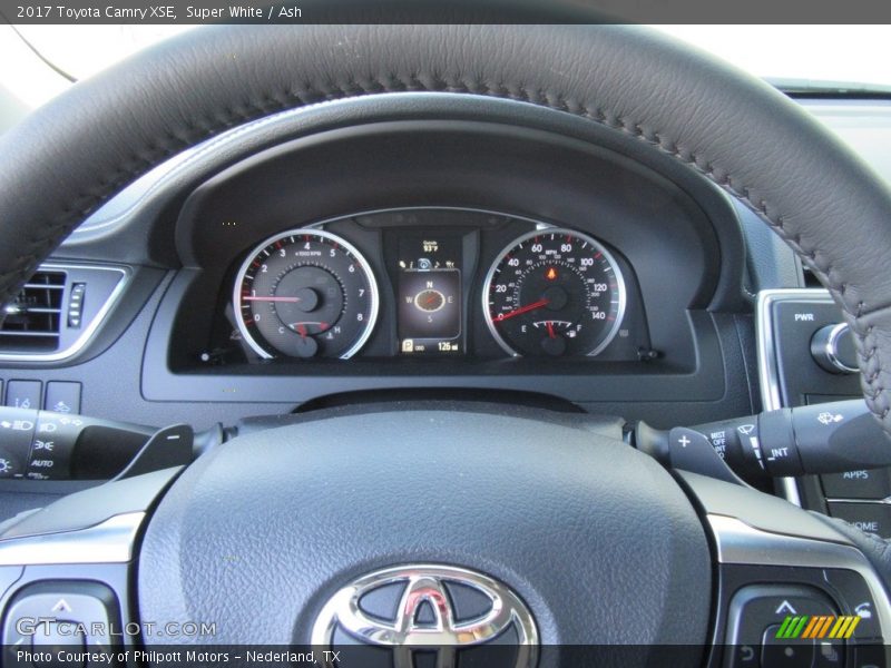 Super White / Ash 2017 Toyota Camry XSE