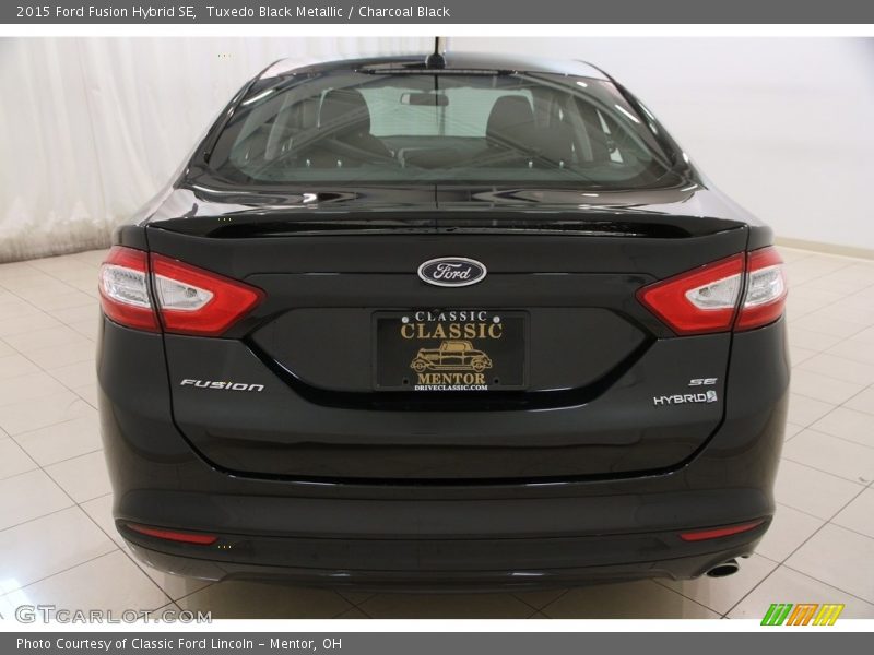 Tuxedo Black Metallic / Charcoal Black 2015 Ford Fusion Hybrid SE