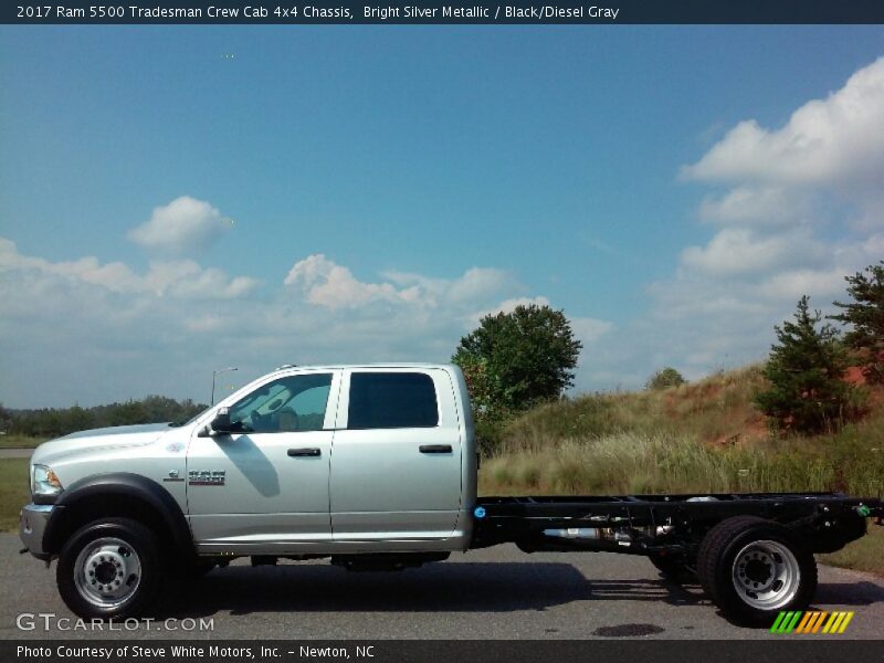  2017 5500 Tradesman Crew Cab 4x4 Chassis Bright Silver Metallic