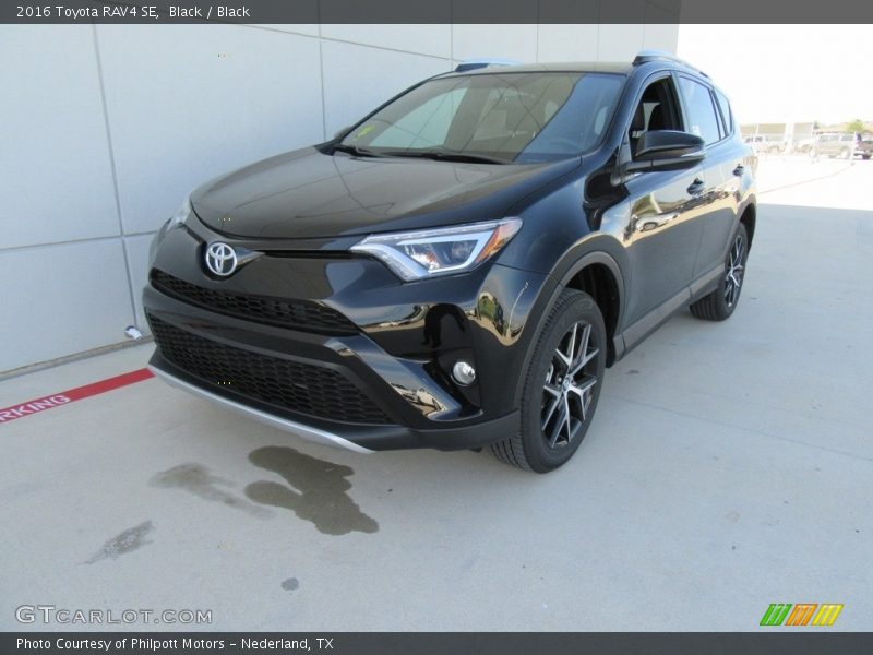 Black / Black 2016 Toyota RAV4 SE