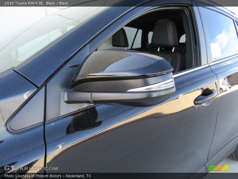 Black / Black 2016 Toyota RAV4 SE