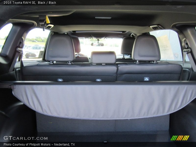 Black / Black 2016 Toyota RAV4 SE