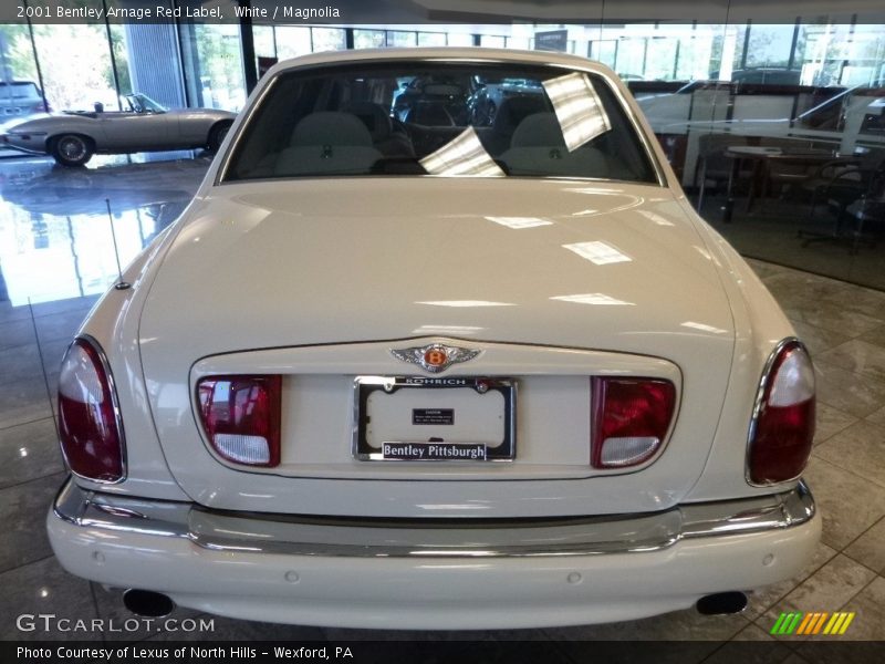 White / Magnolia 2001 Bentley Arnage Red Label