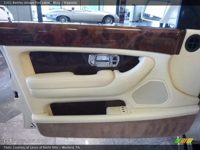 White / Magnolia 2001 Bentley Arnage Red Label