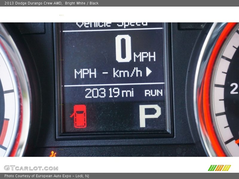 Bright White / Black 2013 Dodge Durango Crew AWD