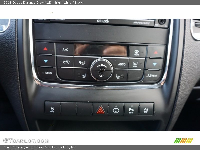 Bright White / Black 2013 Dodge Durango Crew AWD