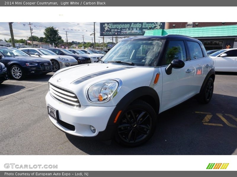 Light White / Carbon Black 2014 Mini Cooper Countryman