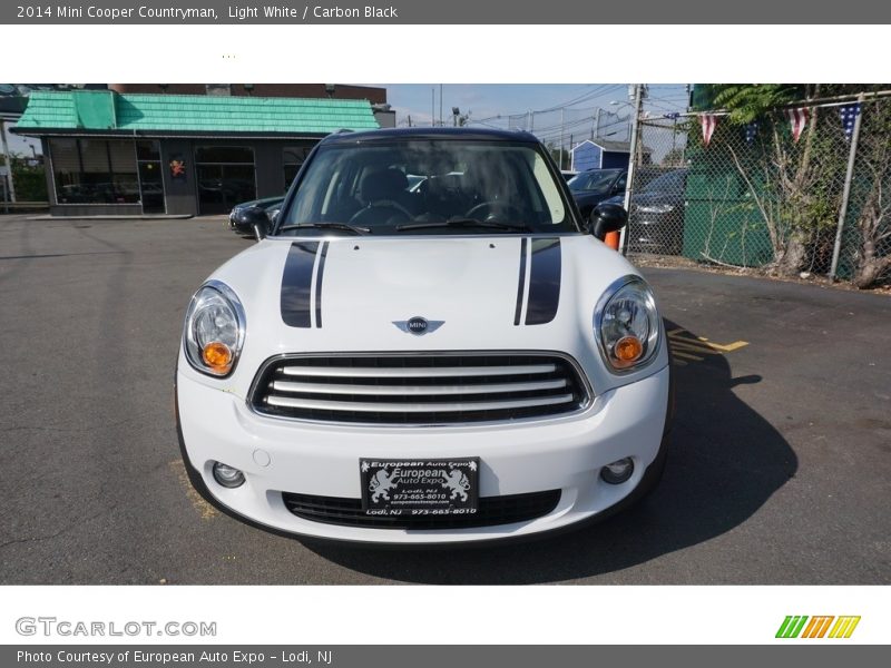 Light White / Carbon Black 2014 Mini Cooper Countryman