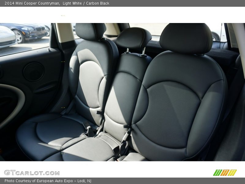 Light White / Carbon Black 2014 Mini Cooper Countryman