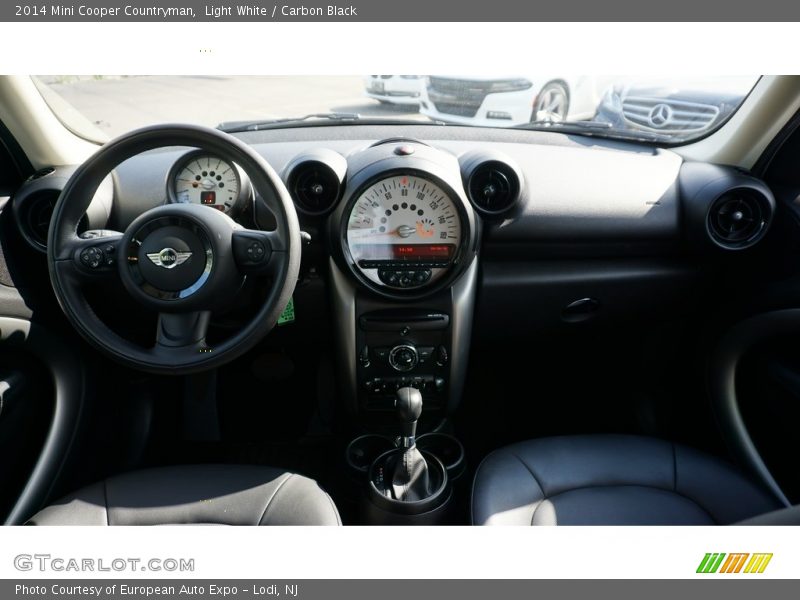 Light White / Carbon Black 2014 Mini Cooper Countryman