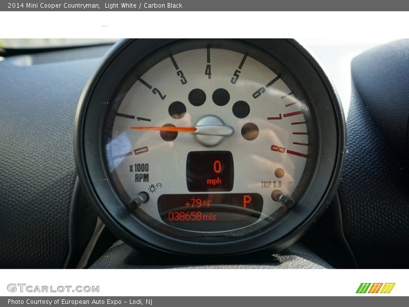 Light White / Carbon Black 2014 Mini Cooper Countryman