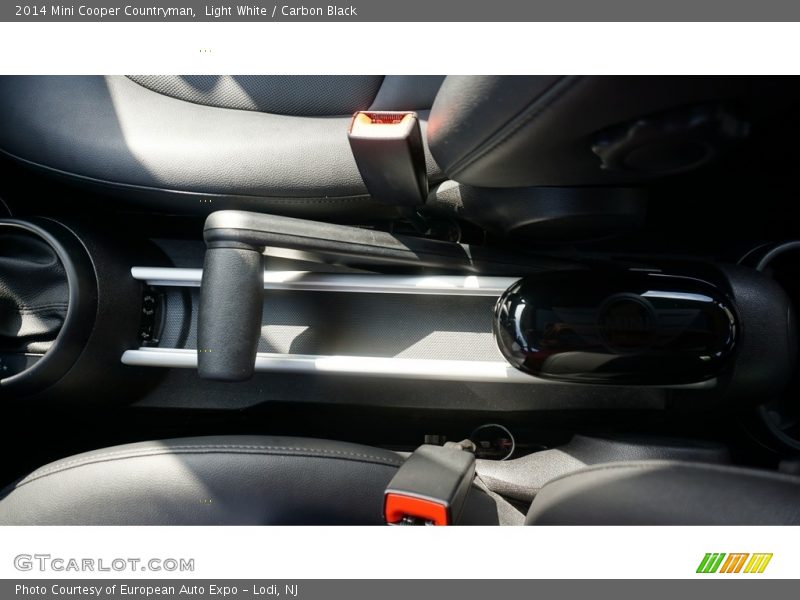 Light White / Carbon Black 2014 Mini Cooper Countryman