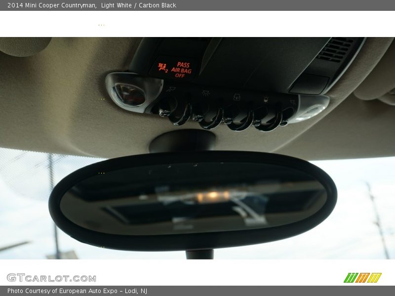 Light White / Carbon Black 2014 Mini Cooper Countryman