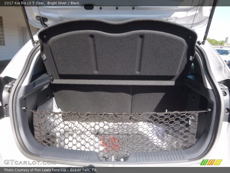  2017 Rio LX 5 Door Trunk