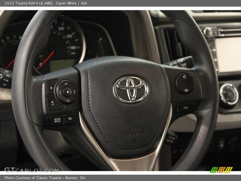 Super White / Ash 2013 Toyota RAV4 LE AWD