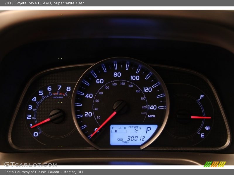 Super White / Ash 2013 Toyota RAV4 LE AWD