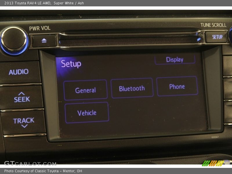 Super White / Ash 2013 Toyota RAV4 LE AWD