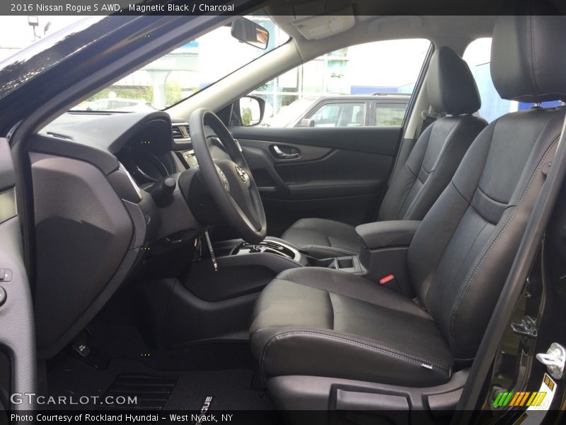 Magnetic Black / Charcoal 2016 Nissan Rogue S AWD