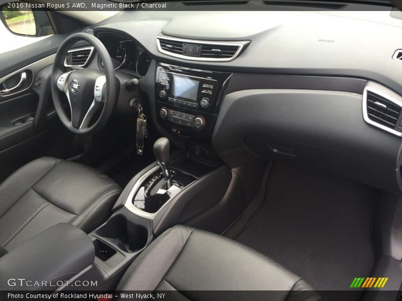 Magnetic Black / Charcoal 2016 Nissan Rogue S AWD
