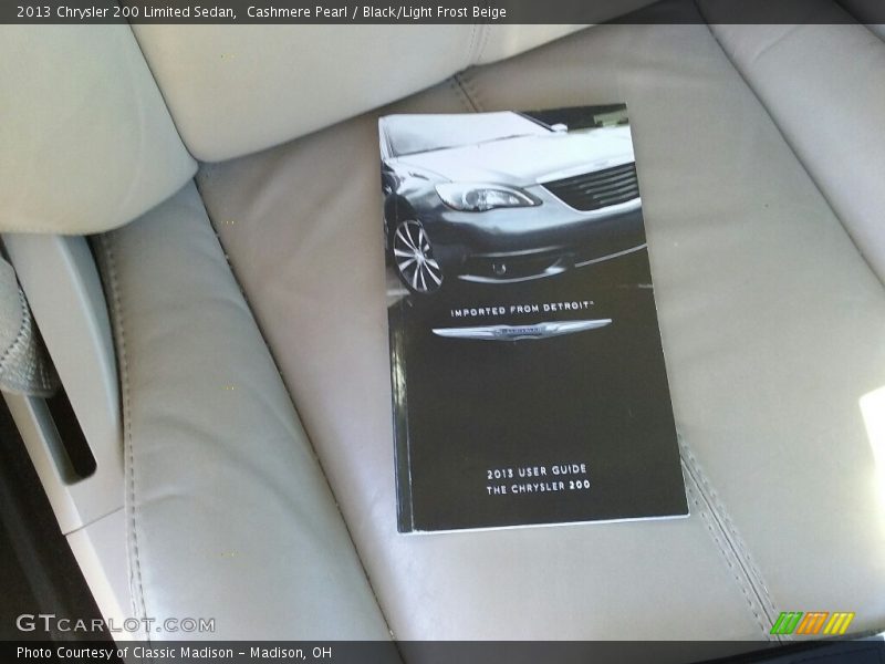 Cashmere Pearl / Black/Light Frost Beige 2013 Chrysler 200 Limited Sedan