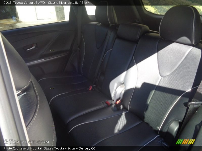 Classic Silver Metallic / Black 2013 Toyota Venza LE AWD