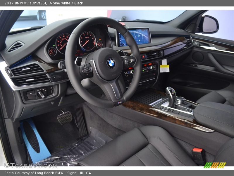Alpine White / Black 2017 BMW X5 sDrive35i