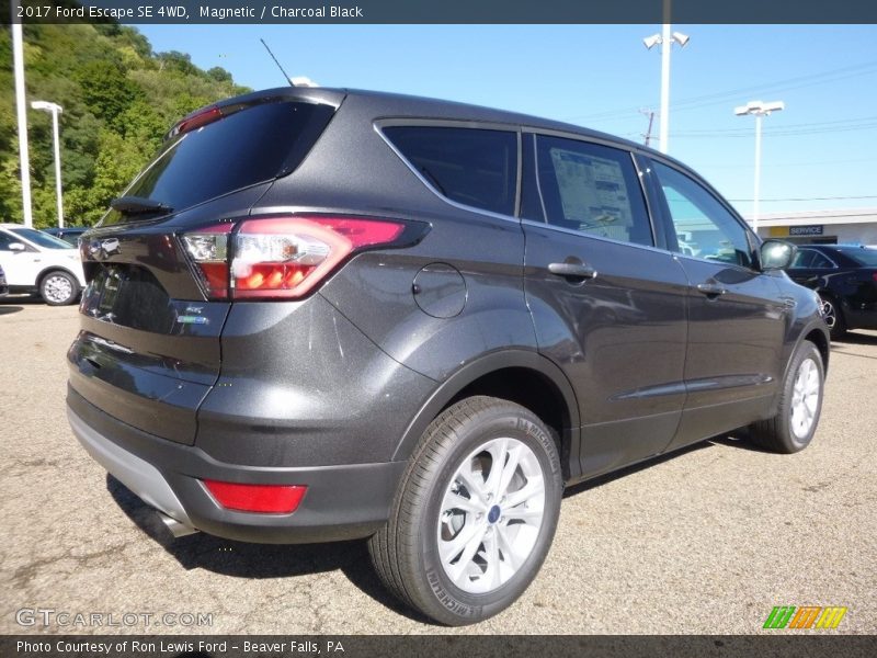Magnetic / Charcoal Black 2017 Ford Escape SE 4WD