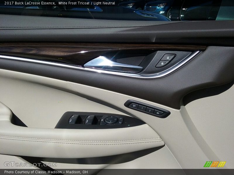 White Frost Tricoat / Light Neutral 2017 Buick LaCrosse Essence