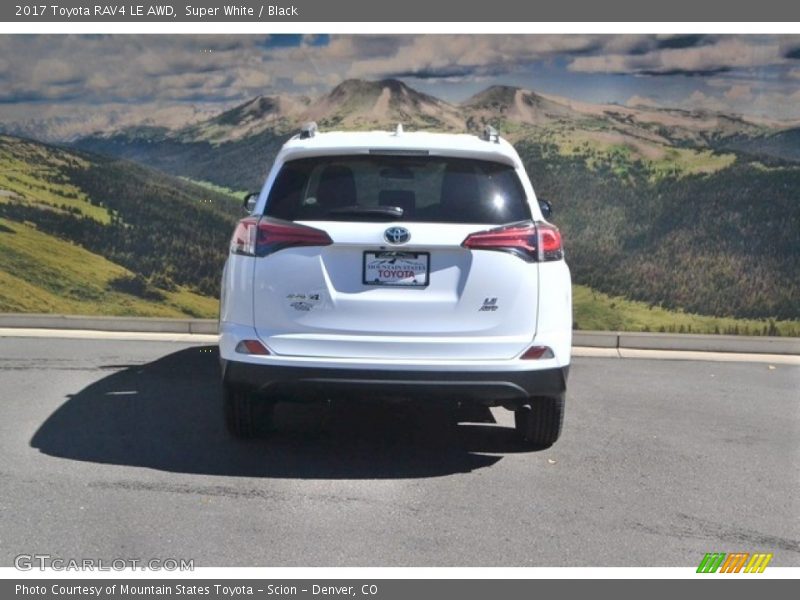 Super White / Black 2017 Toyota RAV4 LE AWD