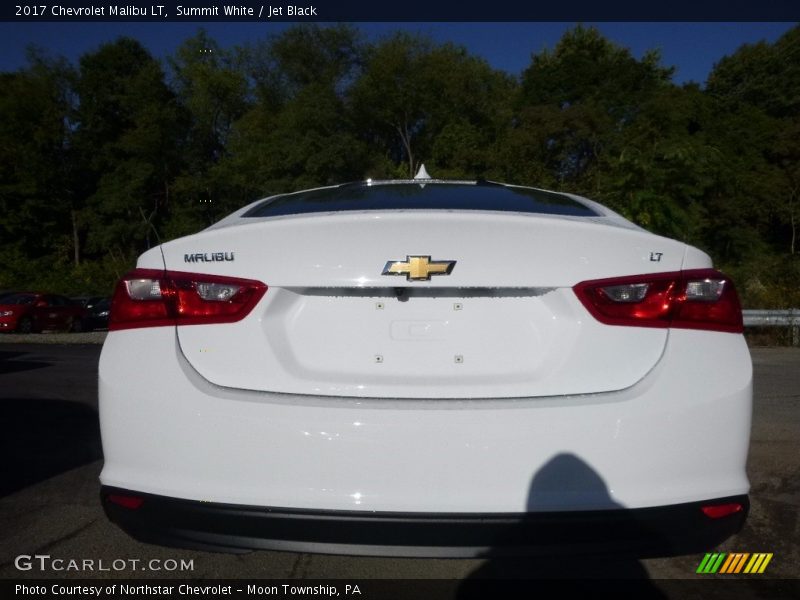 Summit White / Jet Black 2017 Chevrolet Malibu LT