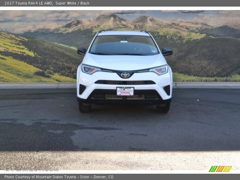 Super White / Black 2017 Toyota RAV4 LE AWD