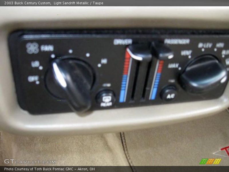 Light Sandrift Metallic / Taupe 2003 Buick Century Custom