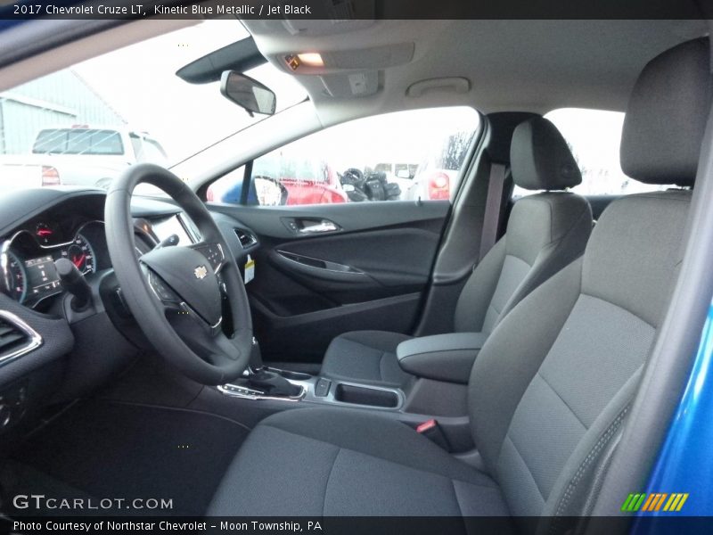 Kinetic Blue Metallic / Jet Black 2017 Chevrolet Cruze LT