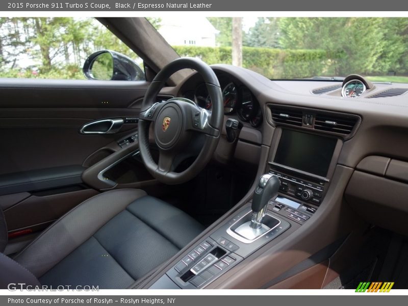 Dashboard of 2015 911 Turbo S Coupe