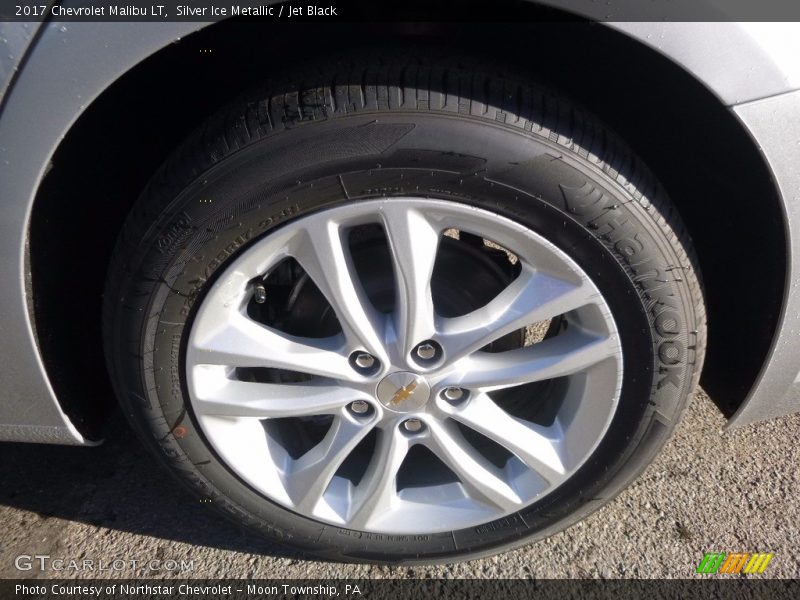 Silver Ice Metallic / Jet Black 2017 Chevrolet Malibu LT