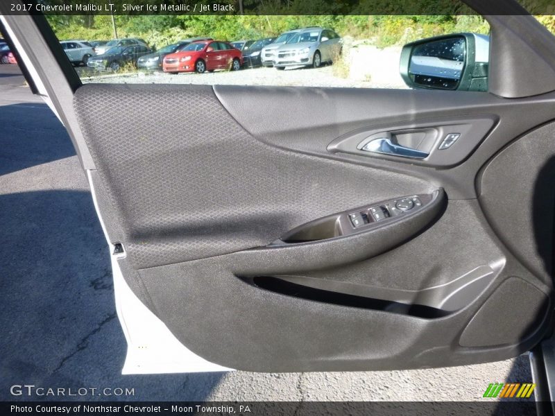 Silver Ice Metallic / Jet Black 2017 Chevrolet Malibu LT