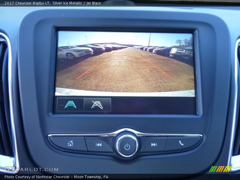 Silver Ice Metallic / Jet Black 2017 Chevrolet Malibu LT