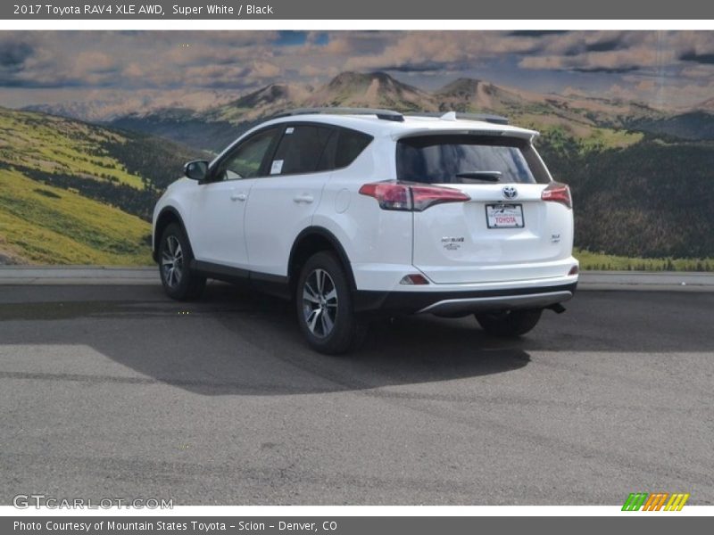 Super White / Black 2017 Toyota RAV4 XLE AWD