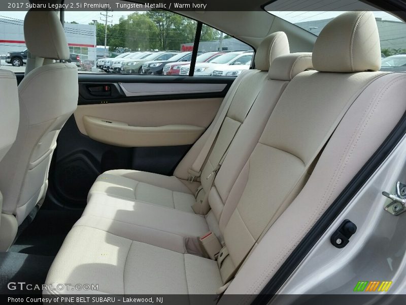 Tungsten Metallic / Warm Ivory 2017 Subaru Legacy 2.5i Premium
