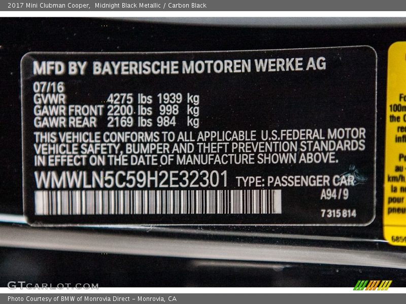 Midnight Black Metallic / Carbon Black 2017 Mini Clubman Cooper
